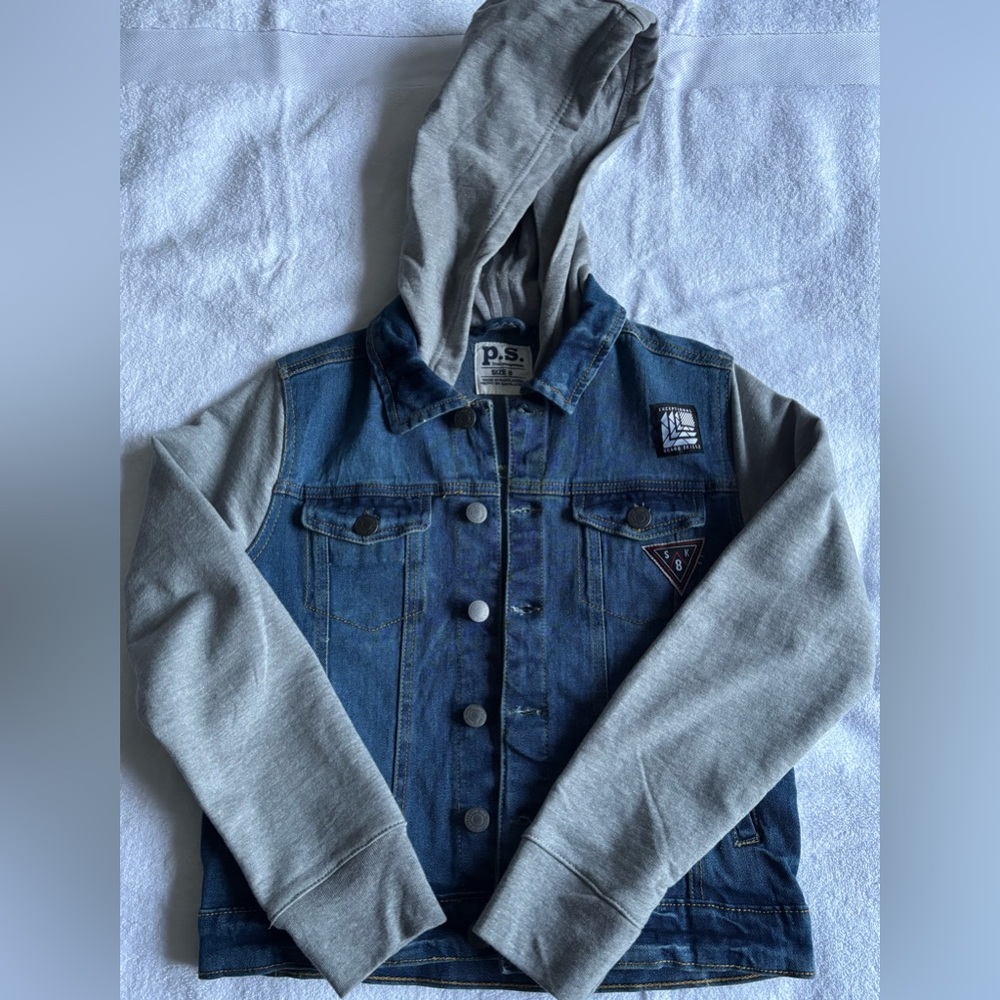 Brand New Aeropostale stylish denim jacket Boys Size 8